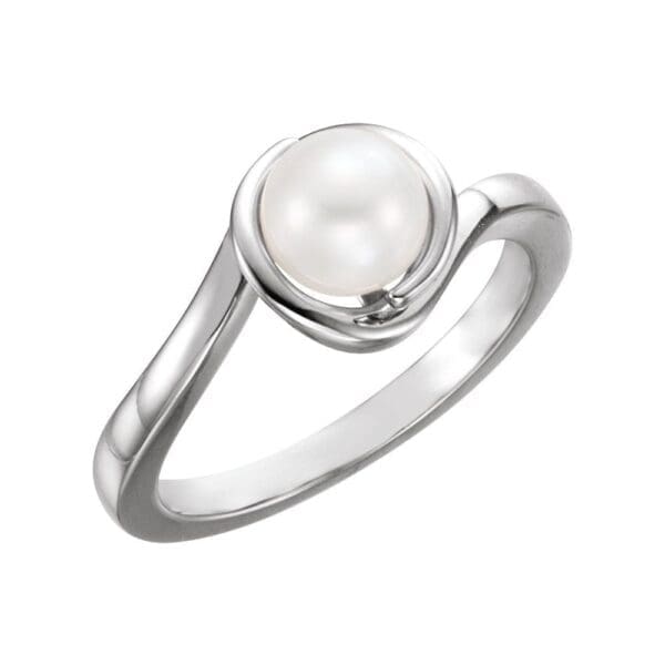 14K White Cultured White Freshwater Pearl Ring