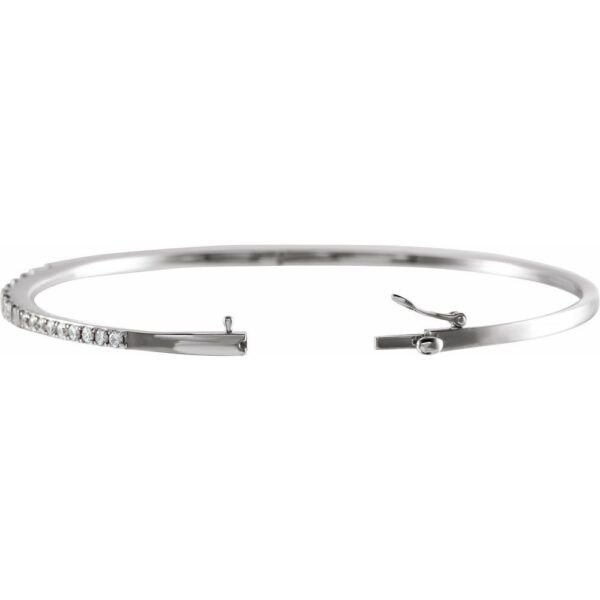 14K White 1 CTW Natural Diamond 7" Bangle Bracelet - Image 2
